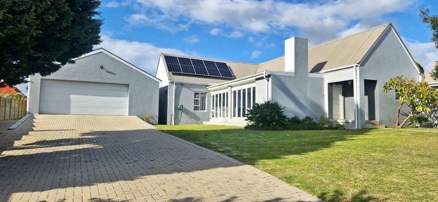 4 Bedroom Property for Sale in Bredasdorp Western Cape